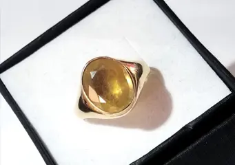 18 karaat Geel goud - Ring - 6.16 ct Saffier