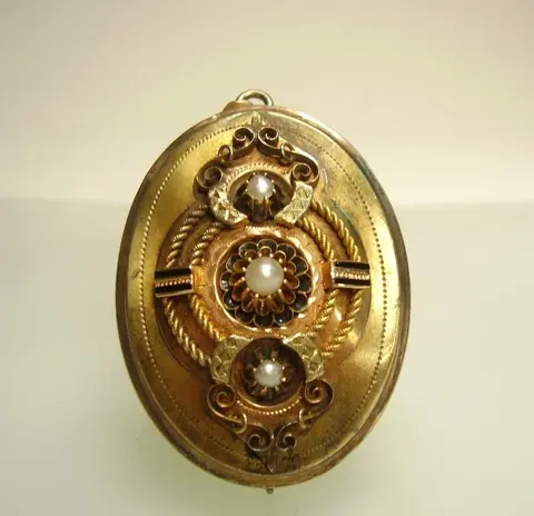 Victorianische Goldschmiede-Arbeit - 14 karaat Geel goud - Broche, Hanger - grijswitte rivierparels