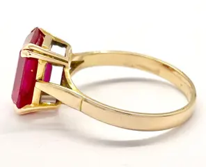 "AUCUN PRIX DE RESERVE" Vers 1960 - 18 karaat Geel goud - Ring Robijn