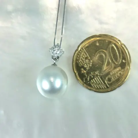 SSP drop shape Ø 11,5x13 mm - 18 karaat Witgoud - Halsketting Zuidzee parel - Diamanten