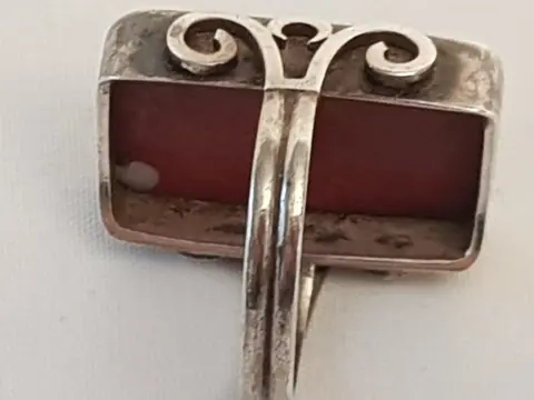 Antieke Zilveren Zegelring m unisex. , met steen decoratie van een Leeuw. - 835 Zilver - Ring