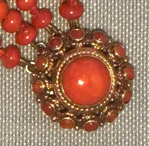 14 karaat Goud - Halsketting Bloedkoraal