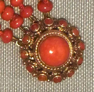 14 karaat Goud - Halsketting Bloedkoraal