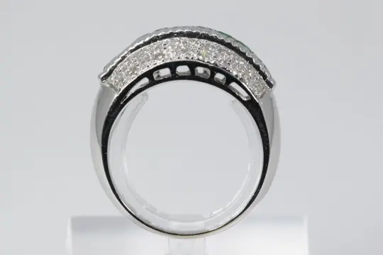 18 karaat Witgoud - Ring Smaragd - Diamanten