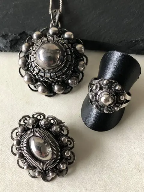 Zeeuwse knoop - 835 Zilver - Broche, Collier met hanger, Ring, Set