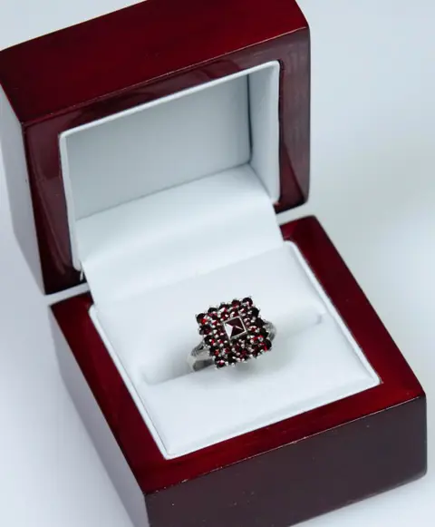 900 Zilver - Ring - Granaatstenen