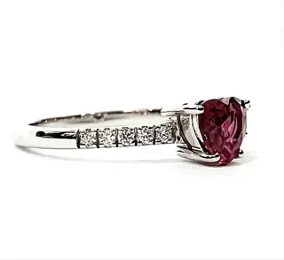 Crieri Poesia - 18 karaat Witgoud - Ring - 0.95 ct Robijn - Diamanten