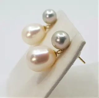No Reserve Price - 7.5x10.5mm Silvery Akoya and White Edison Pearls - 18 karaat Geel goud - Oorbellen
