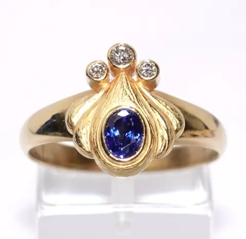 18 karaat Geel goud - Ring - 0.30 ct Saffier - Diamanten