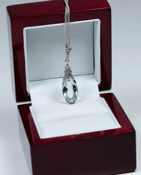 Zilver - Collier met hanger - Aquamarijn (getest) - marcasiet