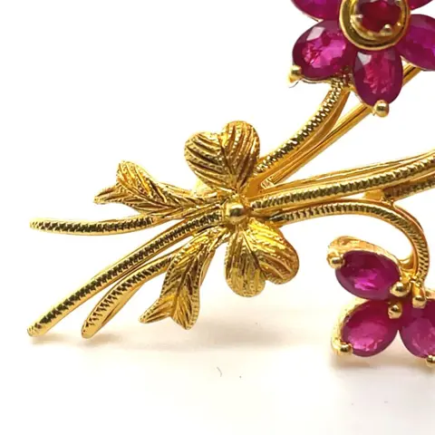 22 karaat Geel goud - Broche - 2.00 ct Robijn