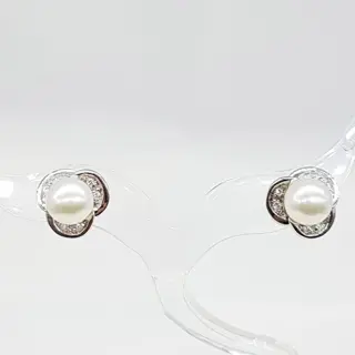 Mikawa - 18 karaat Witgoud - Oorbellen - 5.01 ct Akoya parel - Diamanten