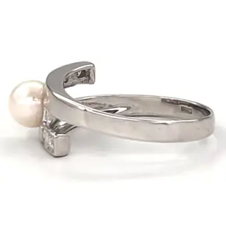 18 karaat Witgoud - Ring - 0.06 ct Diamant - Akoya parel 6.64mm