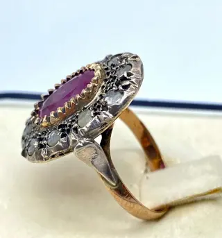 14 karaat Goud - Ring - 2.00 ct Robijn - Diamanten