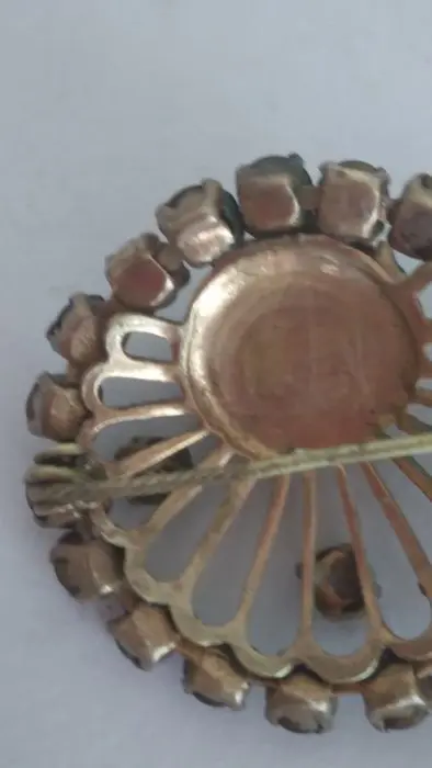 8 karaat Goud - Broche - 9.00 ct Granaat