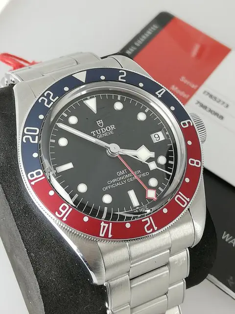 Tudor - GMT Pepsi Bezel - M79830RB - Heren - 2011-heden