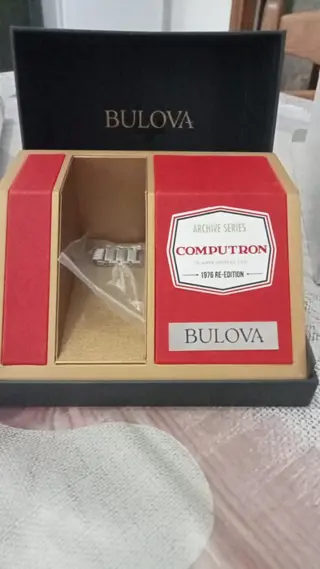 Bulova - Computron Quartz Digital LED 1976 Re-Edition - 96C139 - Heren - 2011-heden