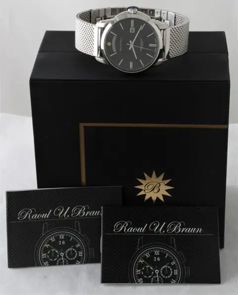 Raoul U. Braun - Swiss Signature - Day Date Automatic - Sellita SW240 - Ref. No: RUB05-240-01SM-s - Heren - 2022