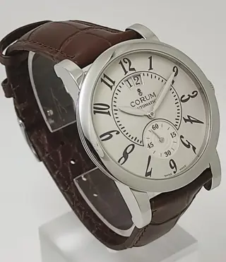 Corum - Classical Grande Date COSC - 922.201.20 - Heren - 2011-heden