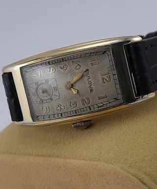 Bulova - Curved rectangle artdeco U.S.A - Heren - 1901-1949
