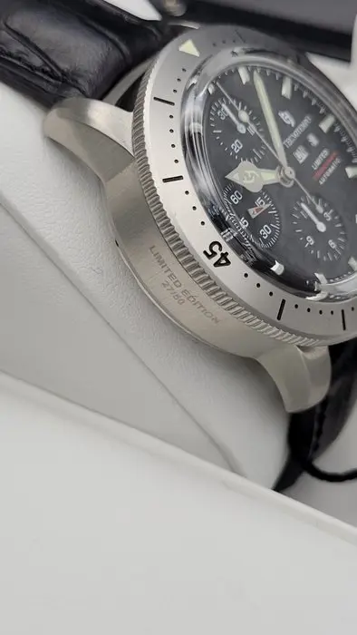 TECNOTEMPO - Chronograph - SwissAuto Movt - Limited Edition - - TT.100P.CRNE - Limited Edition 27/50 - TT.100P.CRNE - Heren - 2011-heden