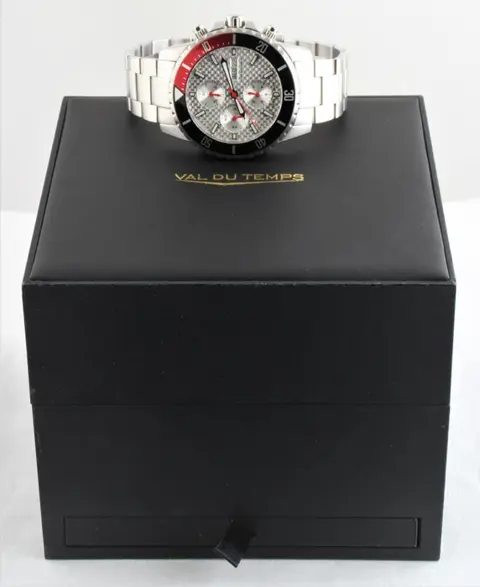 Val Du Temps - "Lauberhorn" - Swiss Automatic Chronograph - Sellita SW500 - Ref. No: VDT-019-500-011SS-w - Heren - 2022