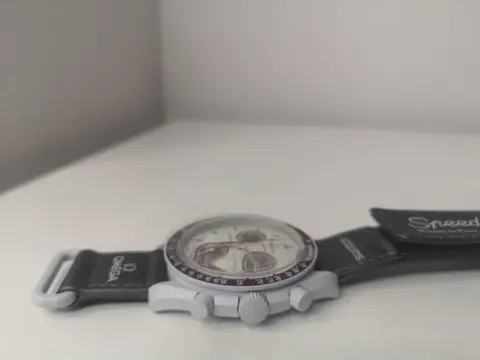 Swatch - Omega - Moonswatch - Mission to Pluto - SO33M1O1 - Unisex - 2023