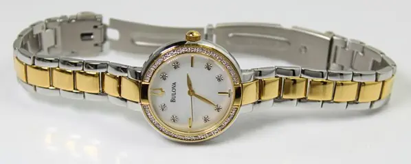 Bulova - Diamond Dial & Bezel - 98R172 - Dames - 2011-heden
