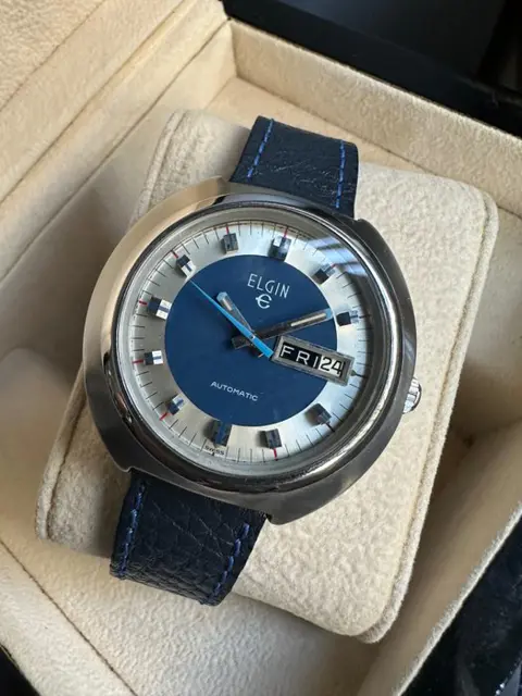 Elgin Watch Company - Automatic Day-Date - cal. 352 - Heren - 1970-1979