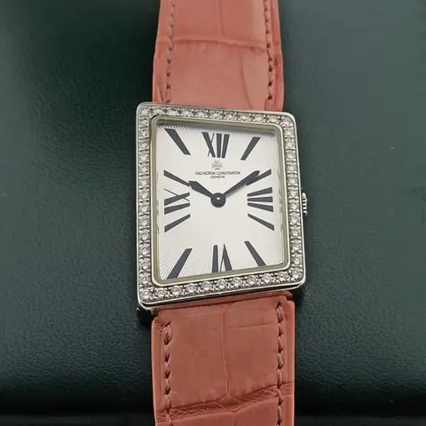 Vacheron Constantin - 1972 Asymmetric 18K White Gold Diamond - Dames - 2000-2010
