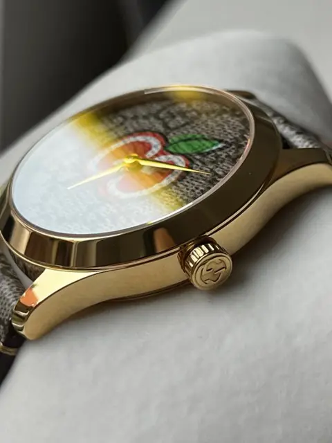 Gucci - G-Timeless 38 mm - YA1264158 - Dames - 2011-heden