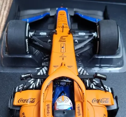 Minichamps - 1:18 - McLaren F1 Team - McLaren MCL35M #3 Daniel Ricciardo - Winner Italian GP 2021, Monza - Limited Edition 1,200 pcs.