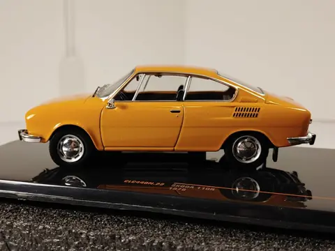 IXO - 1:43 - Skoda 110R Coupé Orange 1978