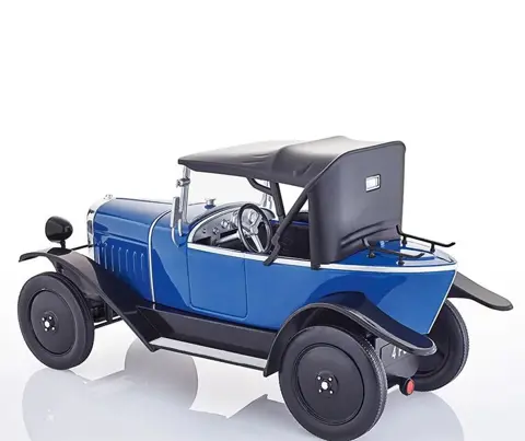 Modelcar Group - 1:18 - Opel 4 PS