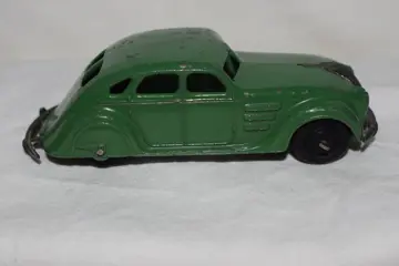 Dinky Toys - 1:43 - Chrysler 'Airflow' Saloon nr. 30A