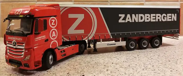 WSI - 1:50 - Mercedes Actros 1848 - trekker met schuifzeilentrailer