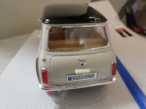 BburagoItalianDesign - 1:18 - MiniCooper,,,1969///