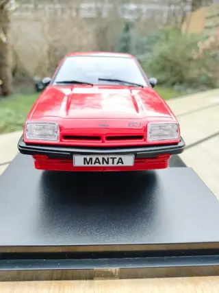 MCW - 1:18 - Opel Manta B - uit 1980.