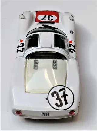 IXO - 1:43 - 1967 Porsche 906 Le Mans - 7th place overall and Class S2.0 winner - Vic Elford/B. Pon