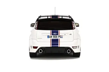 Otto Mobile - 1:18 - Ford Focus RS - 2010 - Le Mans edition - Zeer zeldzaam model!