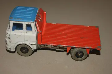 Corgi Major Toys - Dinky Toys - 1:48 - Corgi Major Toys Original Issue "Ferrymasters" Scammell Handyman Tractor & Articulated Trailer - no.1147 - 1968 & Original Issue - Second Serie "Bedford TK Tipper Truck" no. 435 - 1966