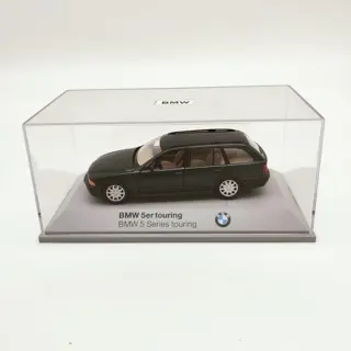 Schuco - 1:43 - BMW 5 Serie E39 - BMW Dealer-editie