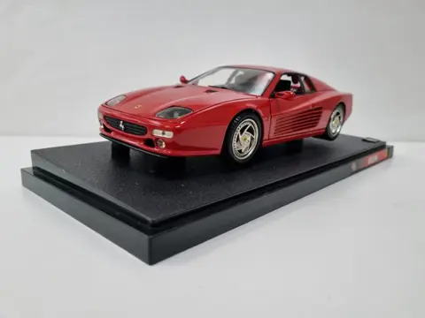 Hot Wheels - 1:18 - Ferrari 512M