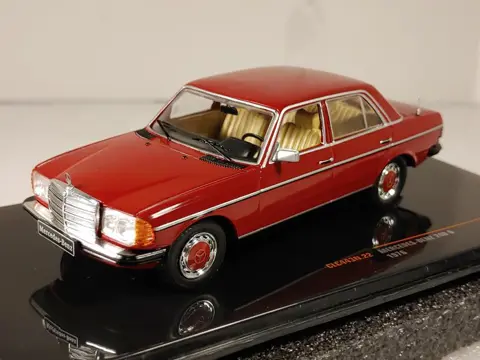 IXO - 1:43 - Mercedes-Benz 240 D 1976