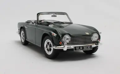 Cult Scale Models - 1:18 - Triumph TR5 P.I. 1967-1968 Groen - CML069-3