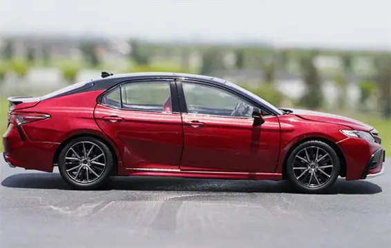 Sums - 1:18 - Toyota Camry Sport edition