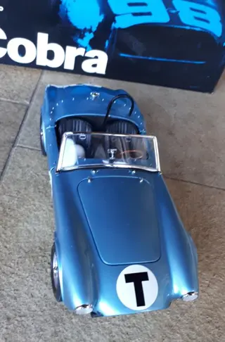 Exoto - 1:18 - Shelby Cobra 260 Roadster