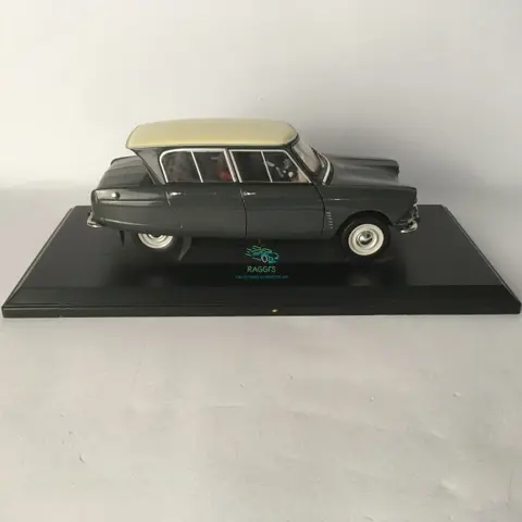 Norev - 1:18 - Citroën AMI 6