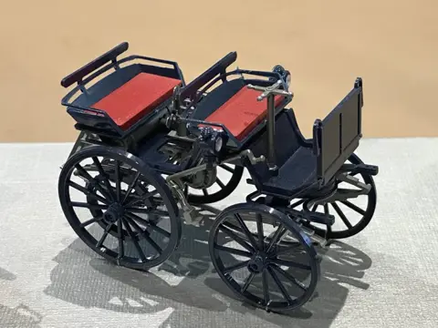 Mercedes Benz - 1:43 - Daimler and Benz, collection of three models