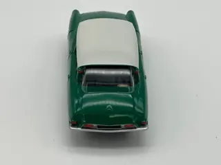 Atlas-Dinky Toys - 1:43 - Citroën DS 19 (24C) Green - Citroën DS 19 (530) Paars
